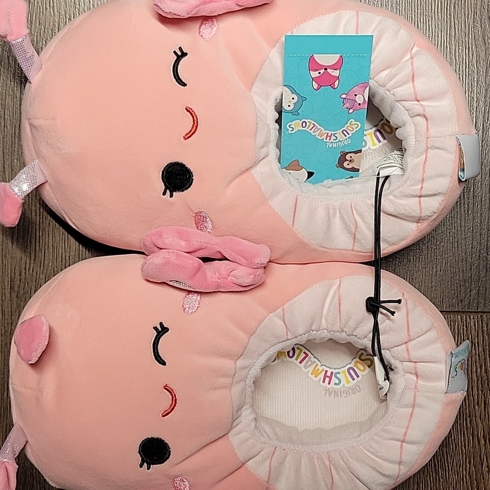 Squishmallow Maribel the butterfly slippers Girls size 2/3 NWT